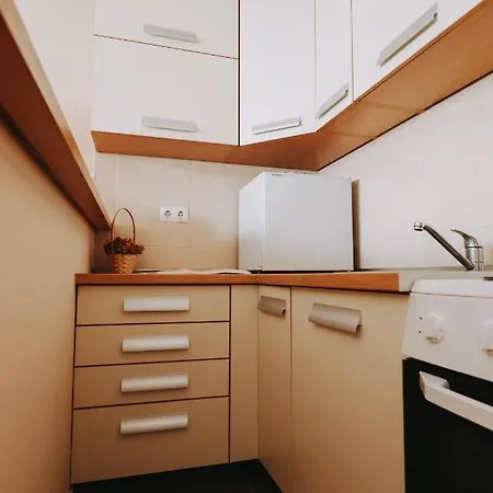 Apartman Sunce Apartment *